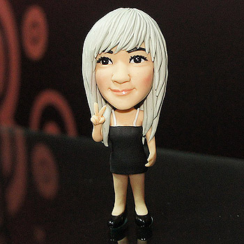 女生公仔-黑色洋裝公仔